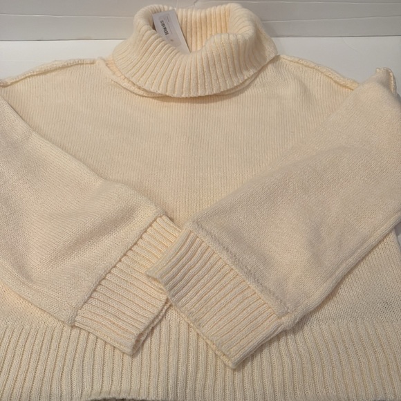 New in cream cozy turtleneck sweater drop shoulder long sleeve raw seam rib hem - Picture 14 of 16
